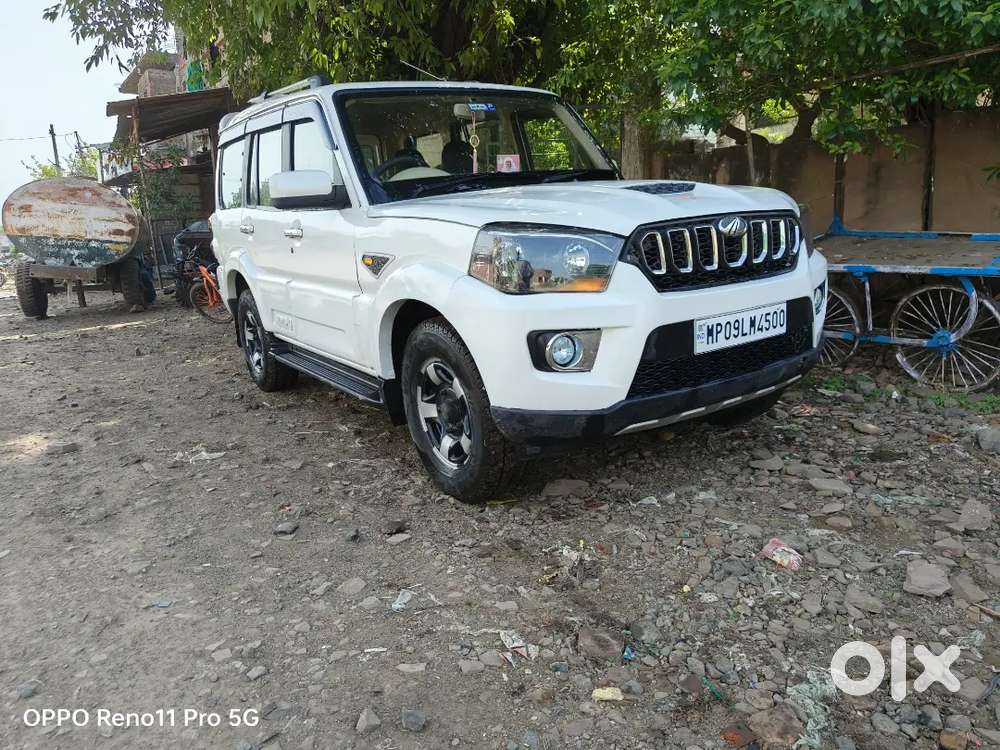 Mahindra Scorpio Classic 2005