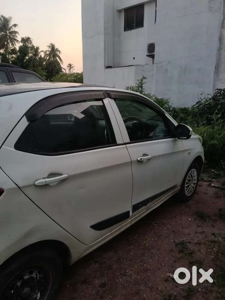 Tata Tiago Xm 2017 Car Pure Petrol