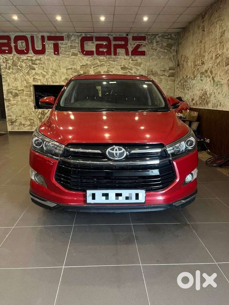Toyota Innova Crysta Touring Sport 2.4 Mt, 2017, Petrol