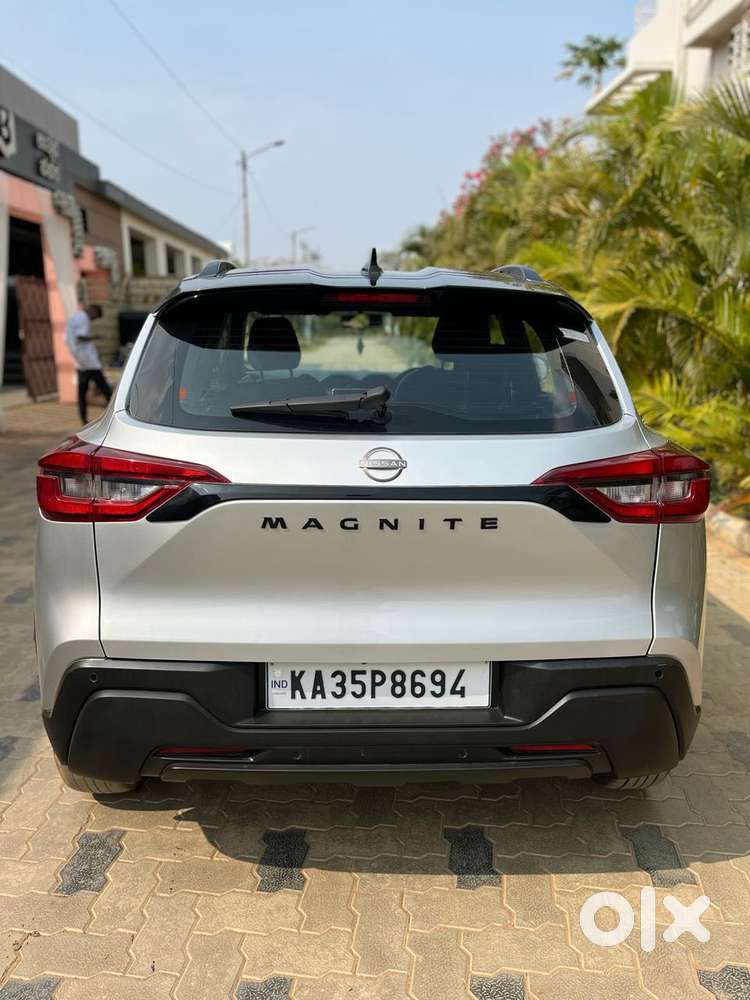 Nissan Magnite Kuro Edition 1.0 Petrol Mt, 2024, Petrol