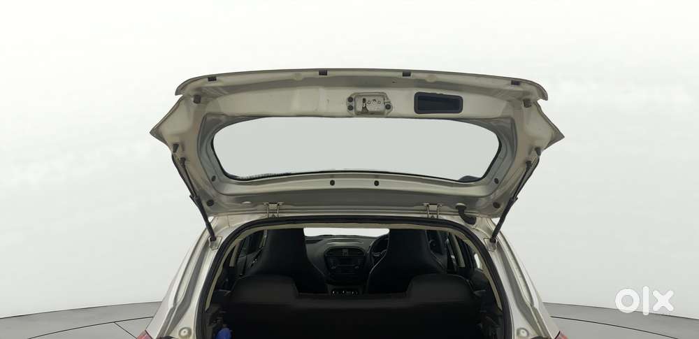 Tata Tiago 1.2 Revotron Xta, 2018, Petrol