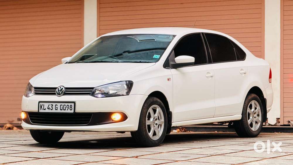 Volkswagen Vento 1.2 Tsi Highline Plus At, 2014, Petrol