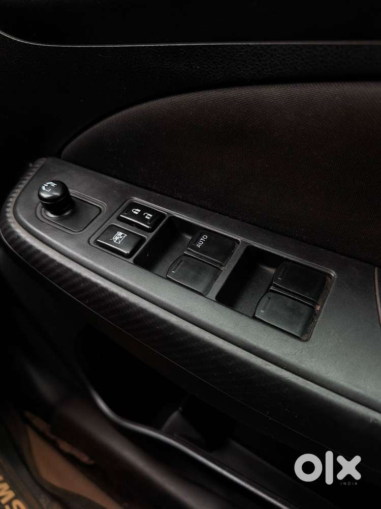 Maruti Suzuki Swift Amt Vxi, 2020, Petrol