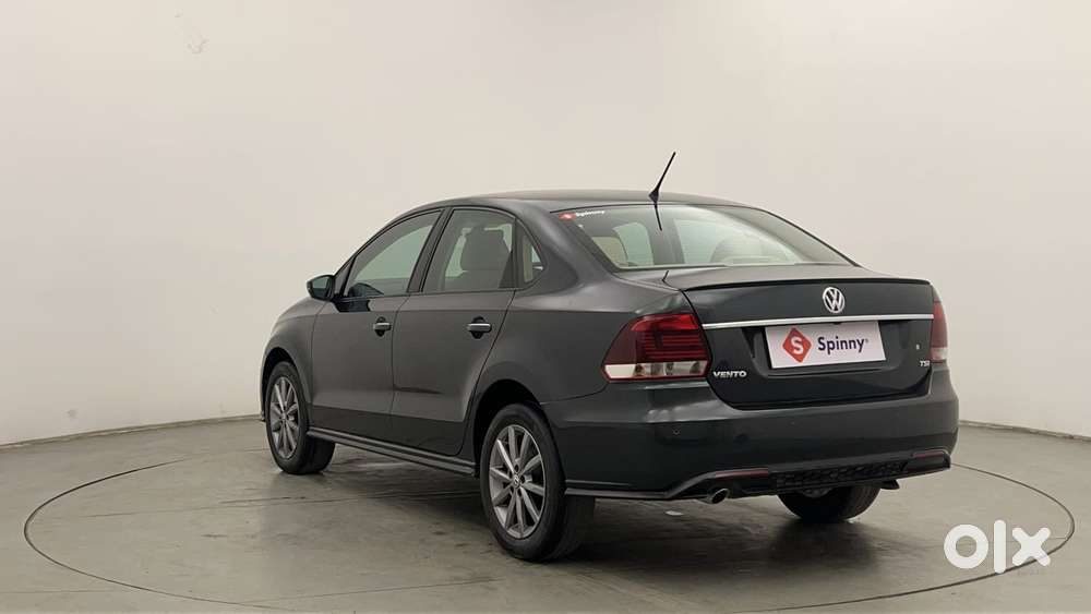 Volkswagen Vento 1.6 Highline, 2022, Petrol