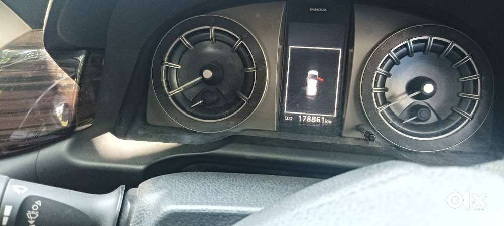 Toyota Innova Crysta 2.8 Zx At, 2017, Diesel
