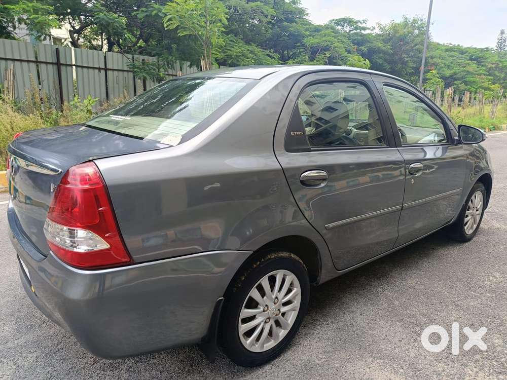 Toyota Etios 2013-2014 V, 2013, Petrol