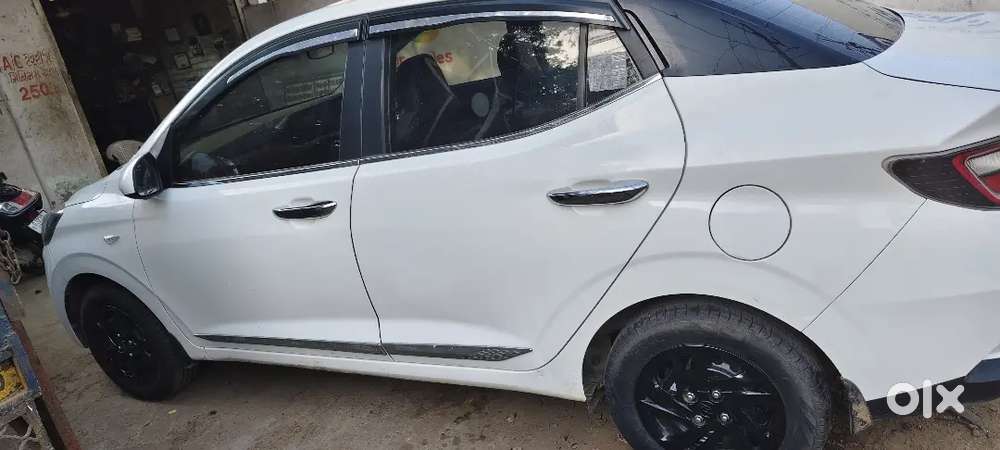 Hyundai Aura Company Cng,31,12,2020 Model