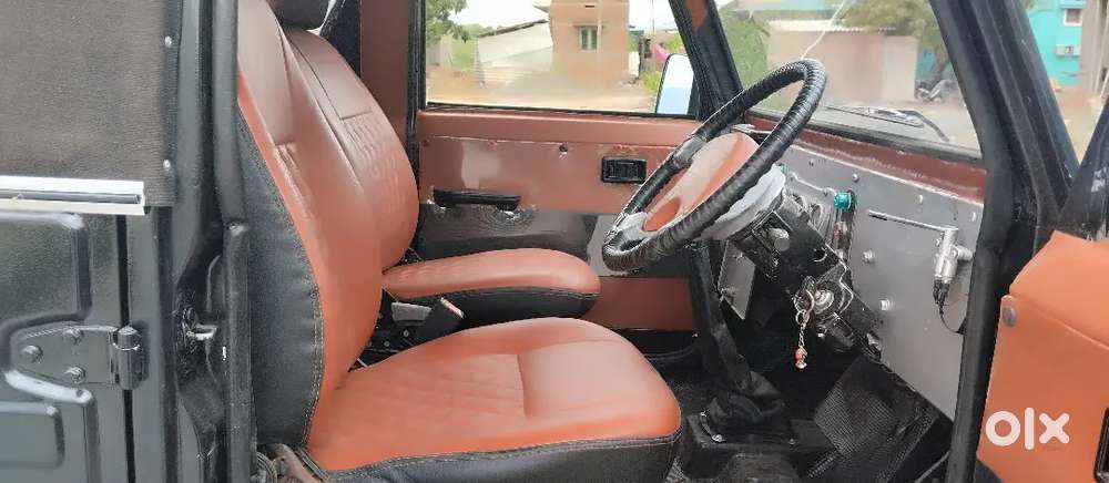Mahindra Jeep Commander 2000