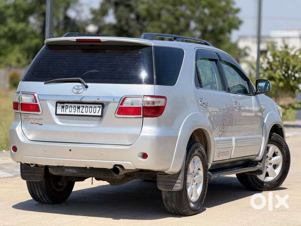 Toyota Fortuner 3.0 4x4 Manual, 2010, Diesel