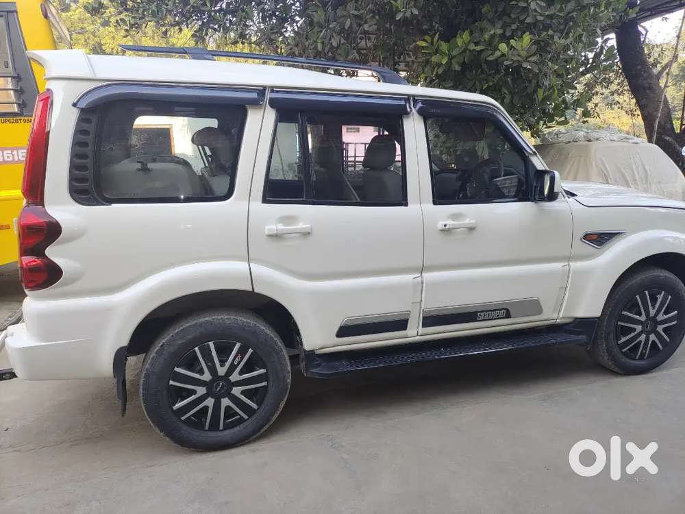 Mahindra Scorpio 2015 Diesel 160000 Km Driven