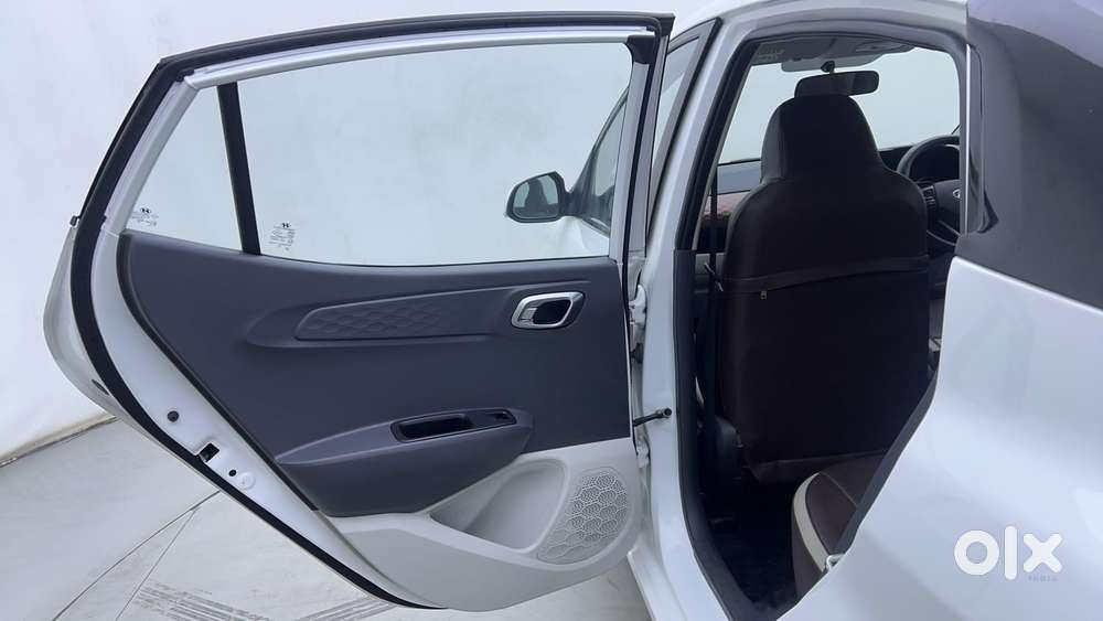 Hyundai Aura Sx 1.2 (o) Petrol, 2022, Petrol