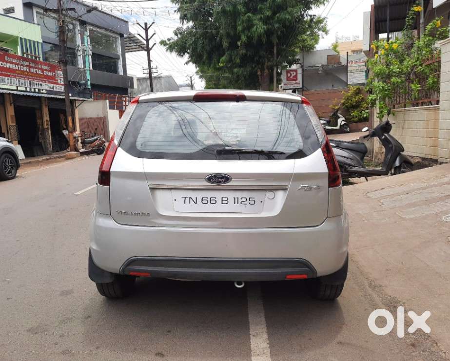 Ford Figo Petrol Titanium, 2010, Petrol