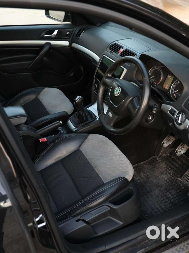 Skoda Laura Vrs 2012