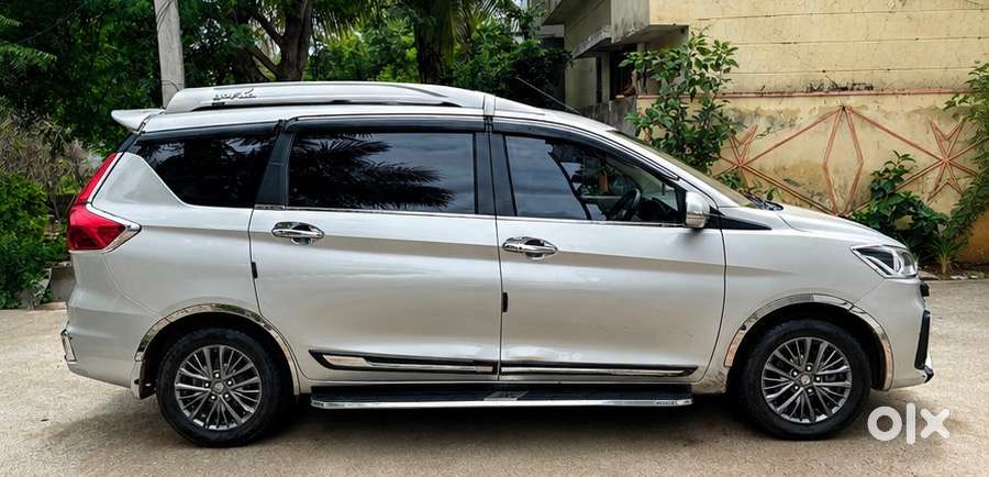 Maruti Suzuki Ertiga 2019 Showroom Track