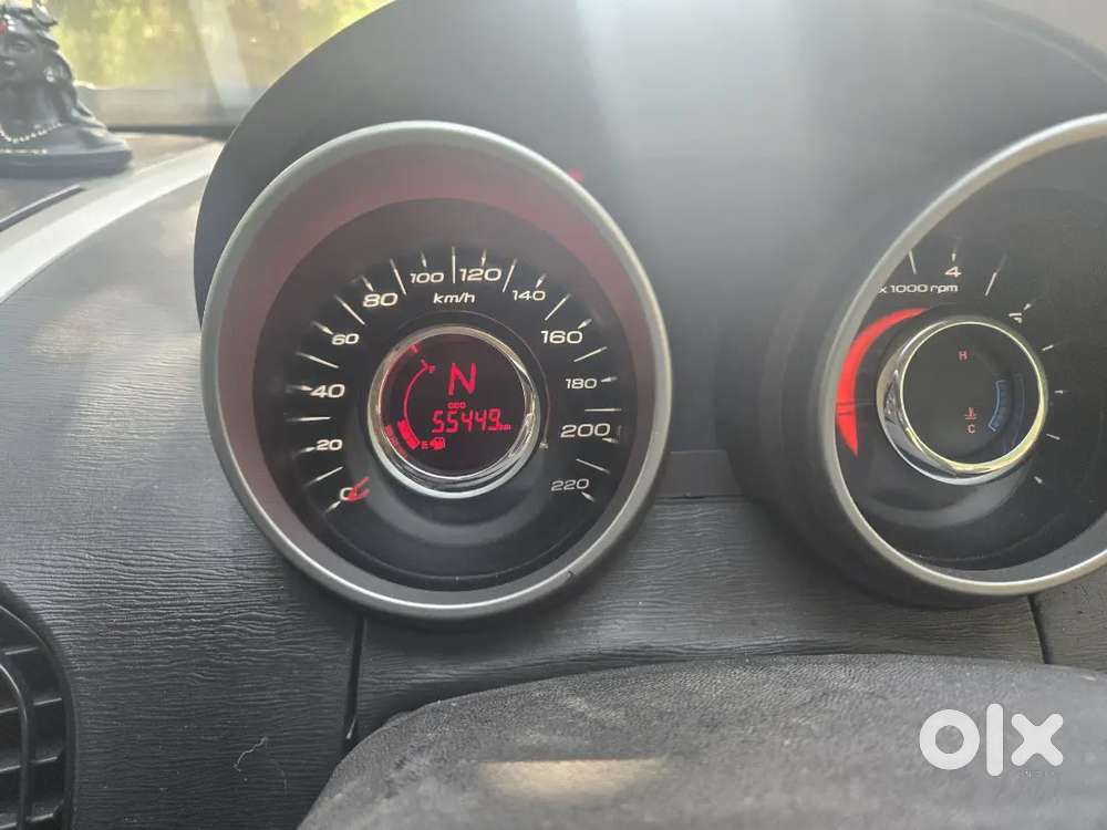 Xuv 500 W8 Army Person Ki Gadi