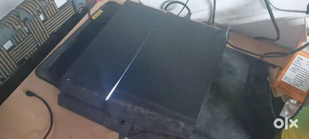 Ps4 standard 1tb with games