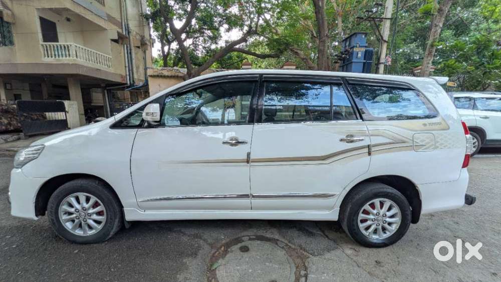 Toyota Innova 2.5 V 8 Str, 2014, Diesel