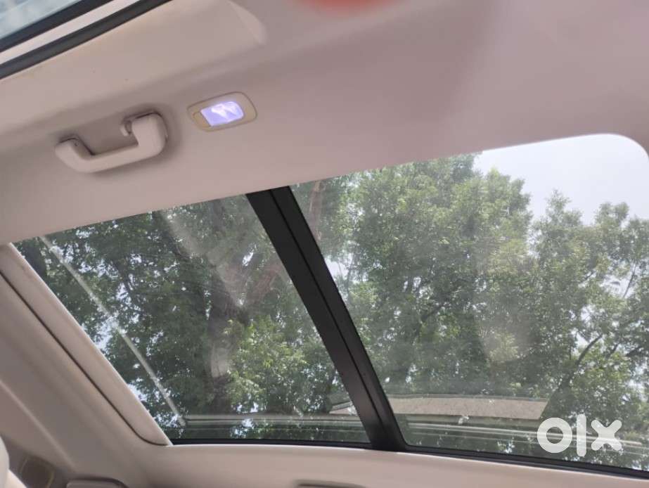 Mahindra Xuv700 2.2 Ax 7 Diesel At Str, 2021, Diesel
