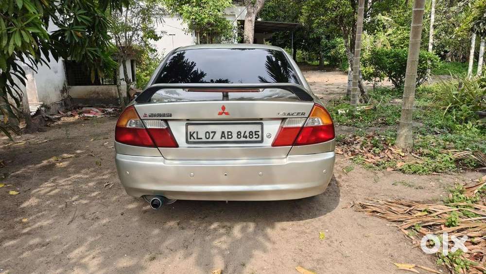 Mitsubishi Diesel Car 2000