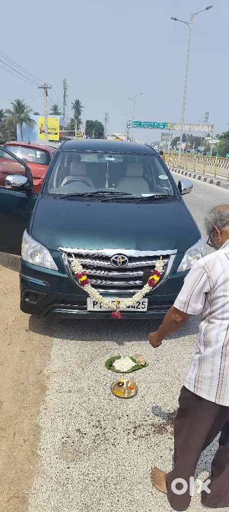 Toyota Innova 2010 Diesel Well Maintained