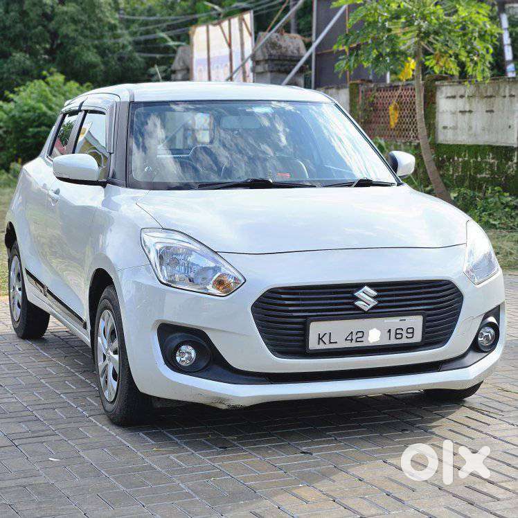 Maruti Suzuki Swift Vxi + Manual, 2018, Petrol