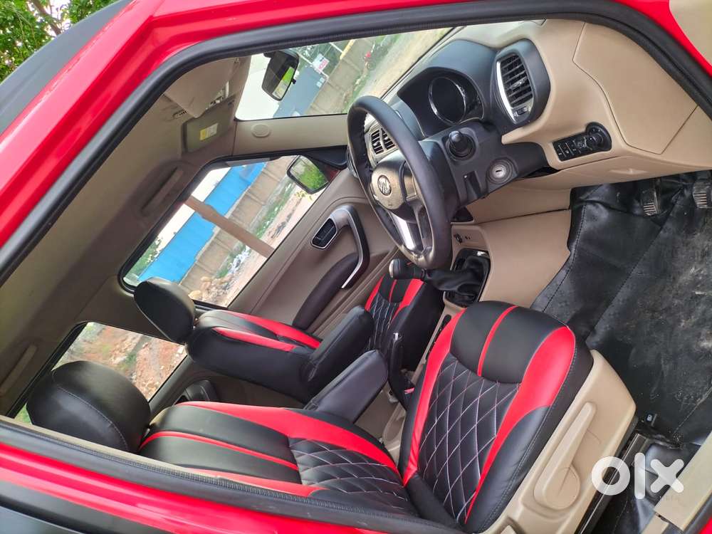 Mahindra Tuv 300 T10 Opt, 2019, Diesel