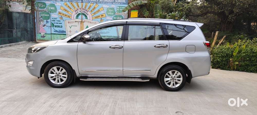 Toyota Innova Crysta