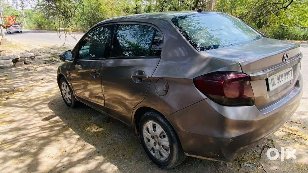 Honda Amaze 2015 Cng & Hybrids Well Maintained