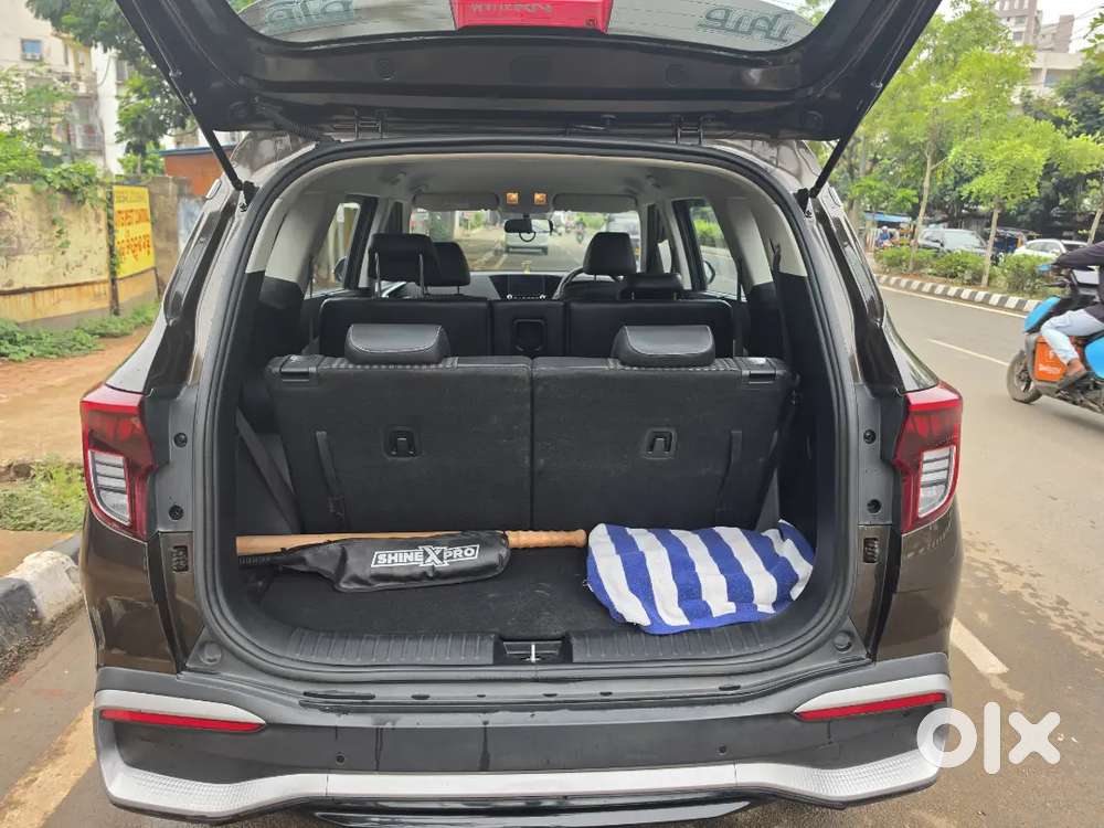 2022 Kia Carens Prestige Plus  Petrol At  31,000 Km