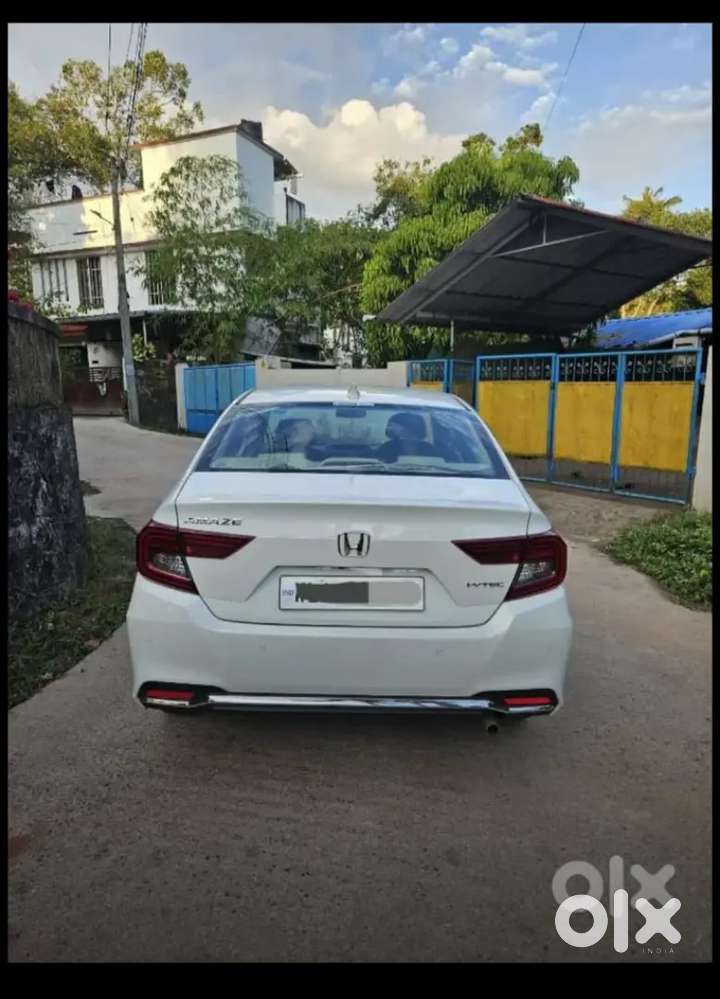 Honda Amaze 2025 Petrol 10000 Km Driven