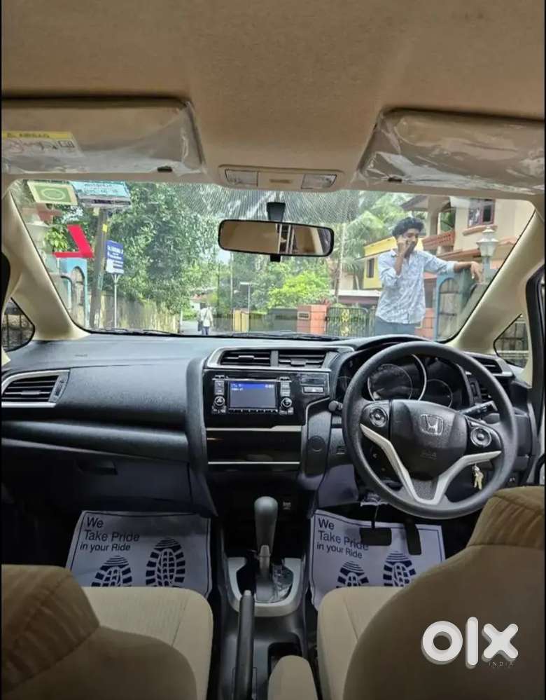 Honda Jazz 2023 Petrol Only 7000 Km Driven, Lady Doctor Used