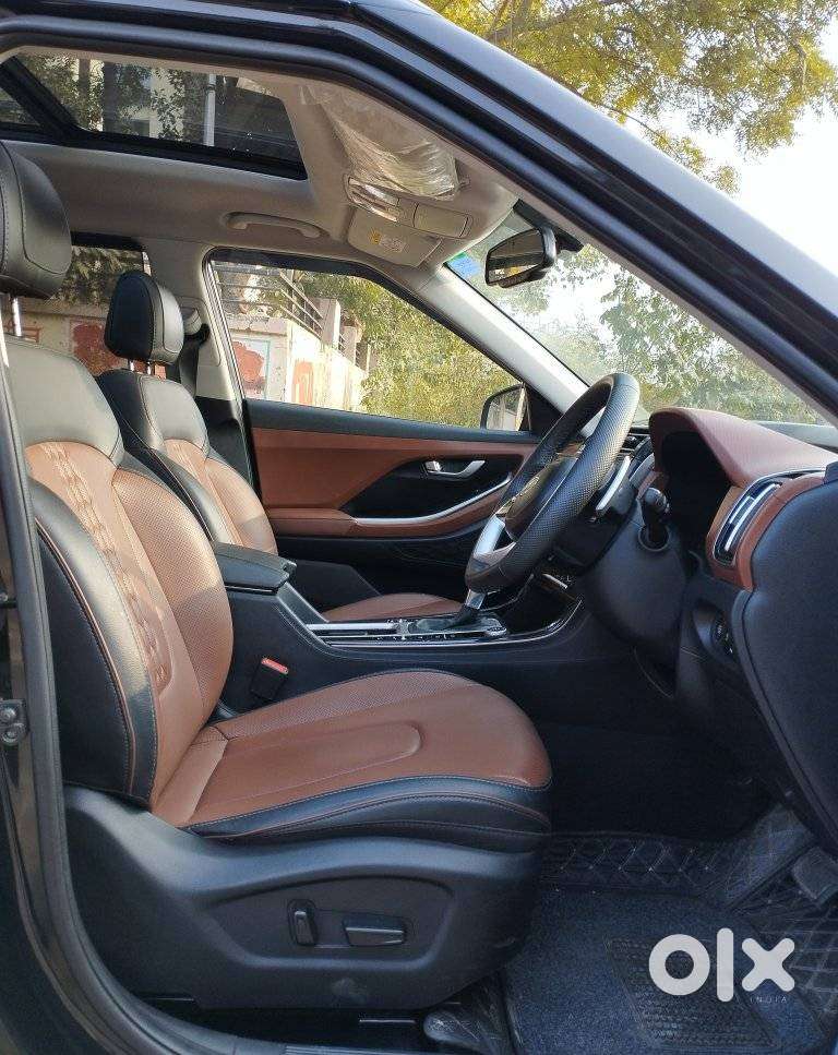 Hyundai Alcazar 1.5 Tdct Signature (o) 7s Petrol, 2023, Petrol