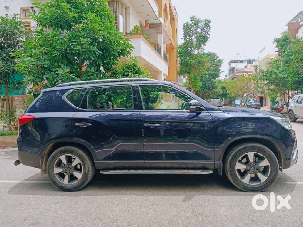 Mahindra Alturas G4 4x2 At, 2022, Diesel