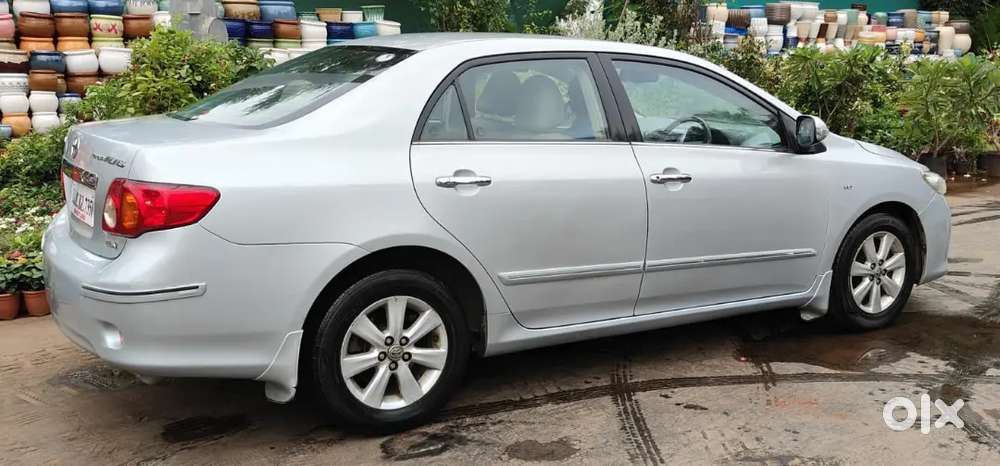 Toyota Corolla Altis 2011