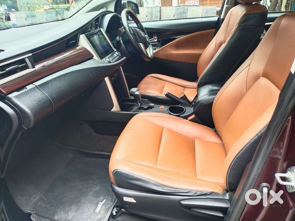 Toyota Innova Crysta [ ] 2.4 Zx At 7 Str, 2016, Diesel