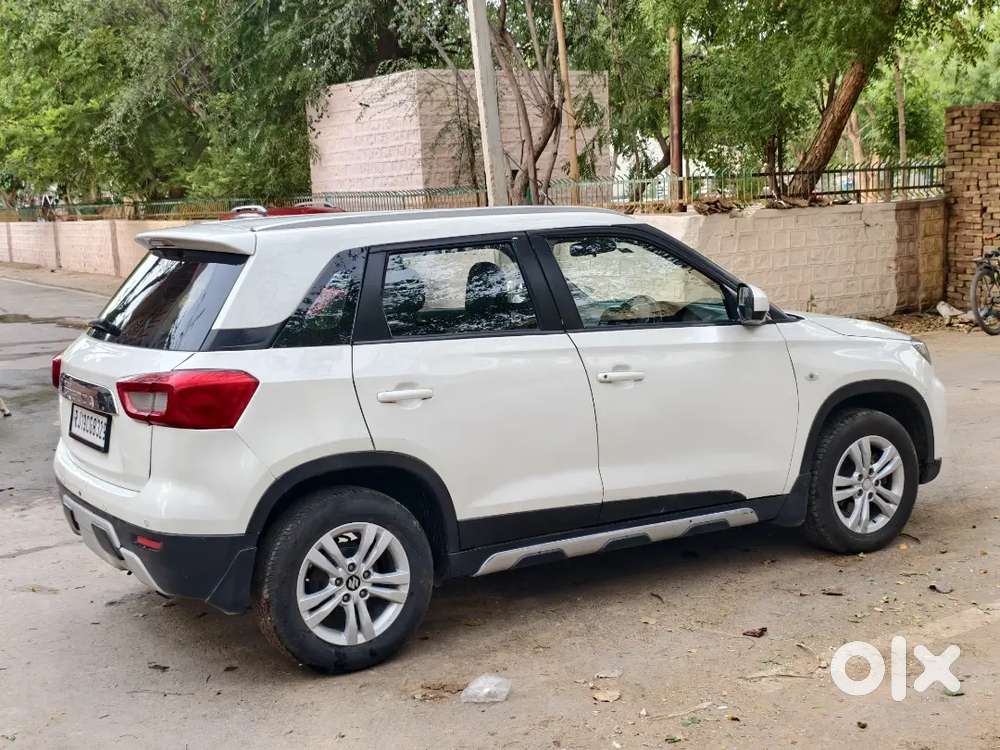 Maruti Suzuki Brezza 2017 Diesel 90000 Km Driven
