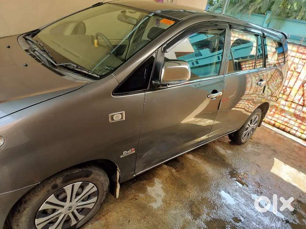 Toyota Innova 2010 Diesel 182000 Km Driven