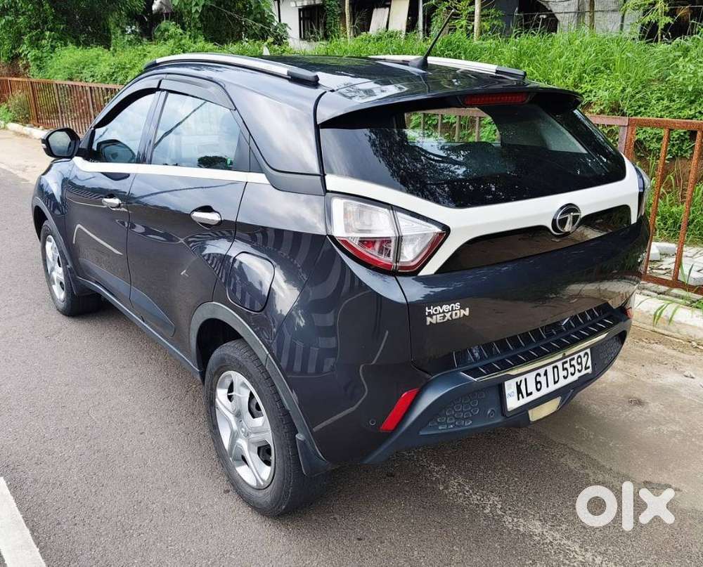 Tata Nexon 1.2 Revotron Xma Amt (s), 2019, Petrol
