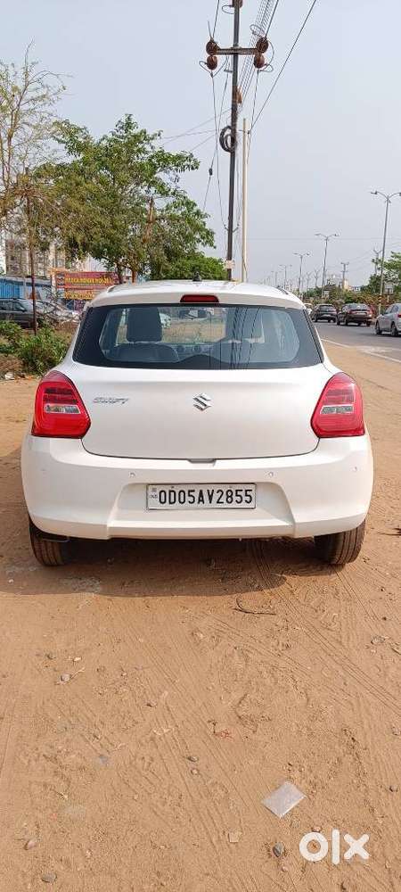 Maruti Suzuki Swift Vxi + Manual, 2020, Petrol