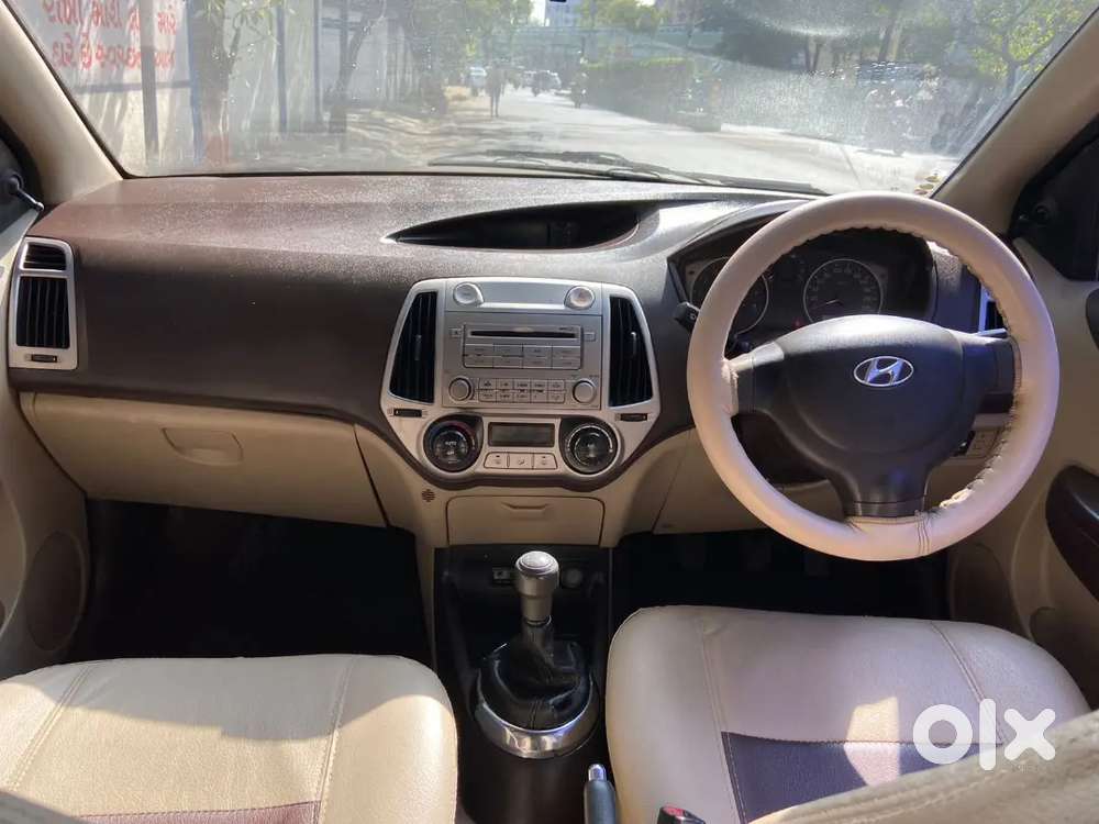 Fuel:petrol + Cng
Owner : 3
Tyre : Good Condition
Best Condition