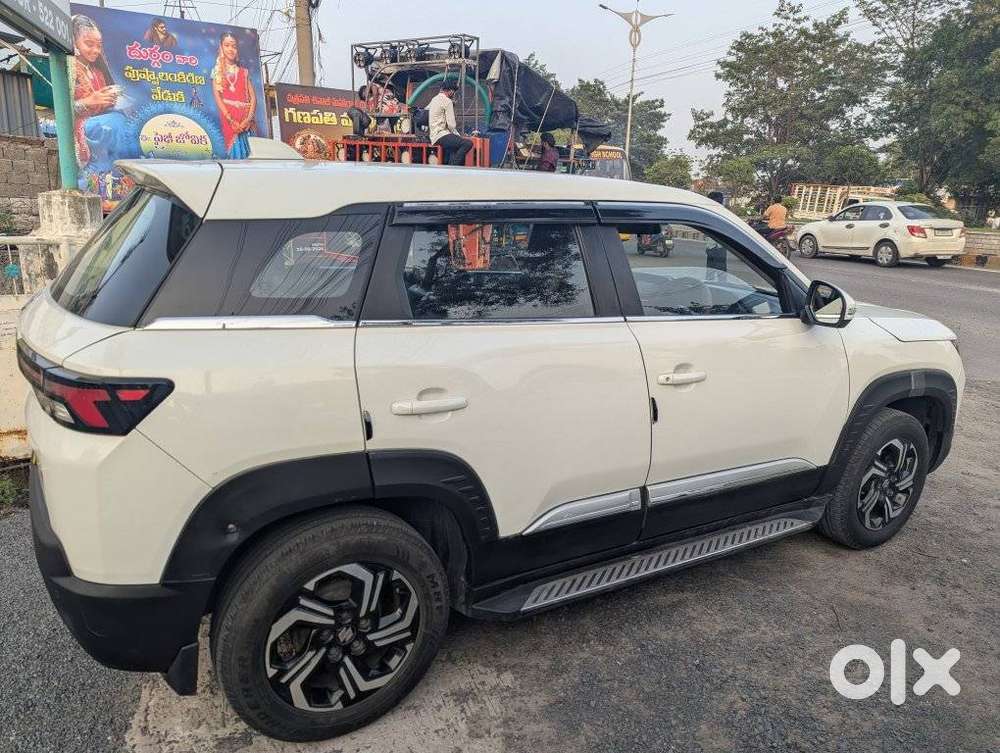 Maruti Suzuki Brezza 1.5 Lxi Cng, 2023, Cng & Hybrids