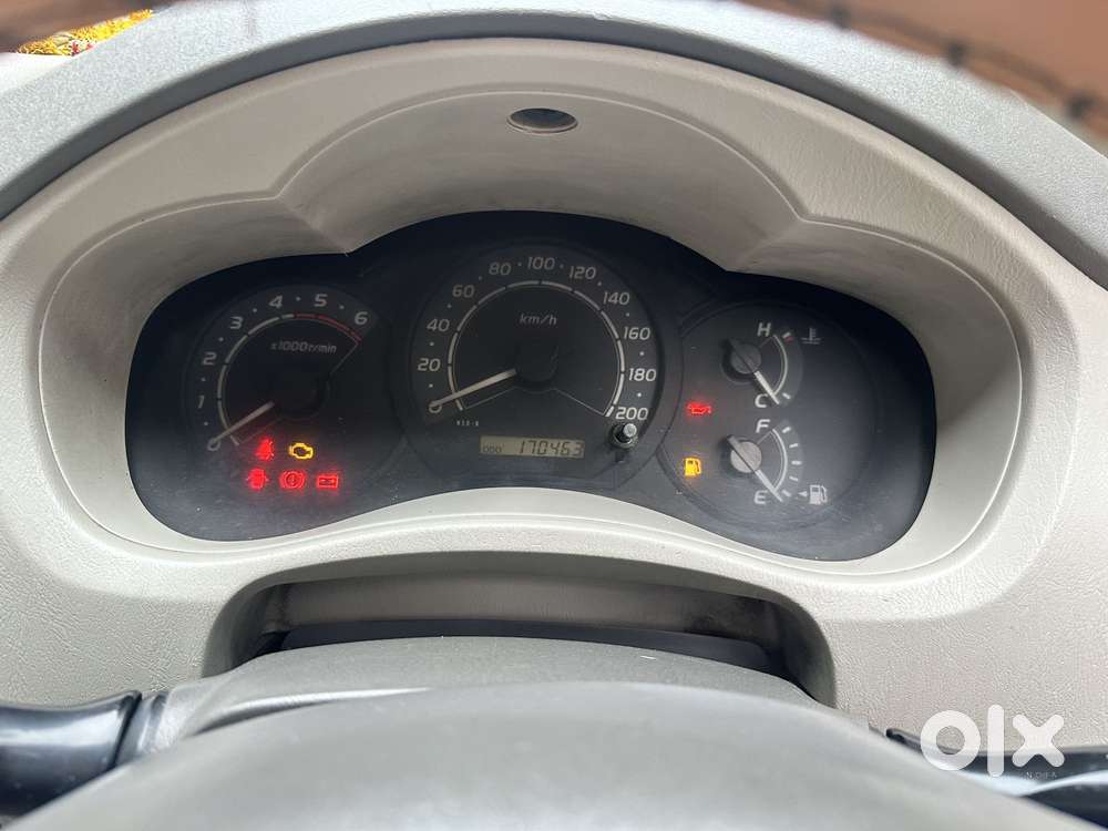 Toyota Innova 2.5 G (diesel) 8 Seater, 2010, Diesel