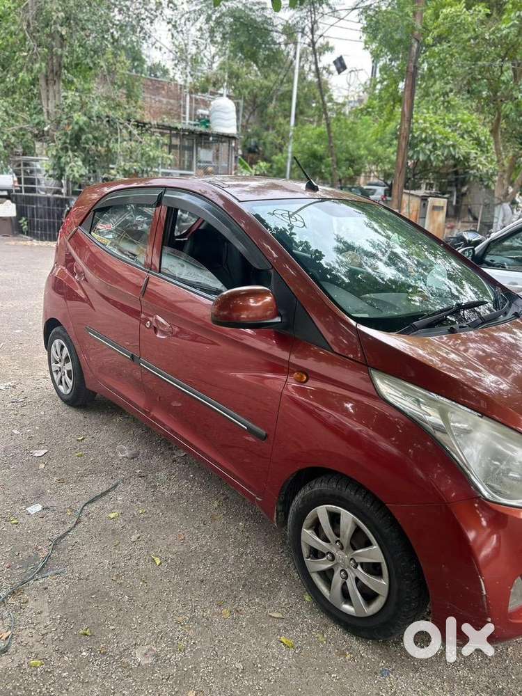 Hyundai Eon 2012 Petrol Well Maintained