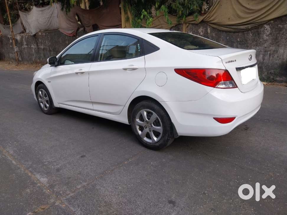 Hyundai Verna Ex 1.6 Vtvt At, 2014, Petrol