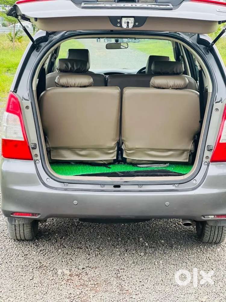 Toyota Innova 2015 Diesel 120000 Km Driven