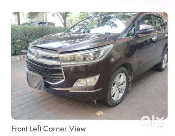 Toyota Innova Crysta 2016 Petrol Well Maintained