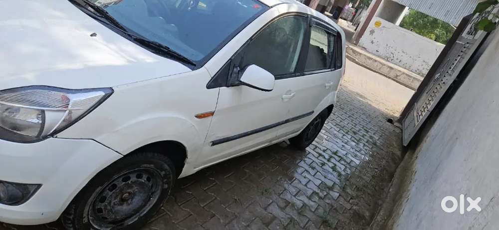 Ford Figo 2014 Cng & Hybrids 120000 Km Driven