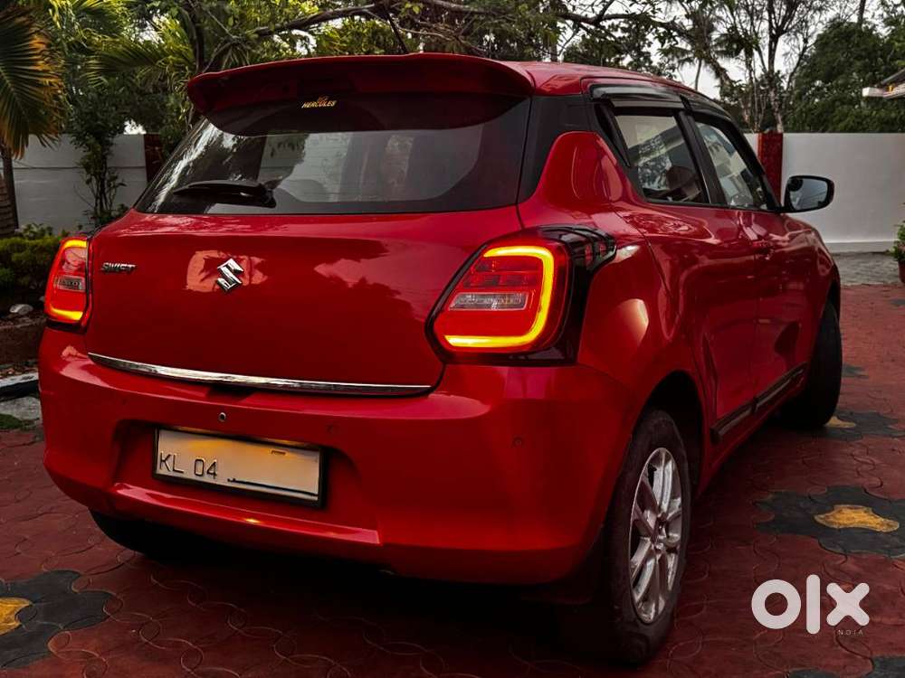 Maruti Suzuki Swift Zxi Amt (top Variant) – 2018 (nov)  Automatic  E