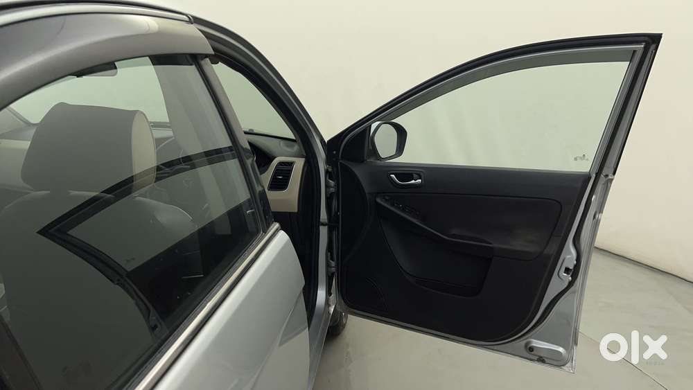 Tata Zest  Revotron 1.2 Xt, 2016, Petrol