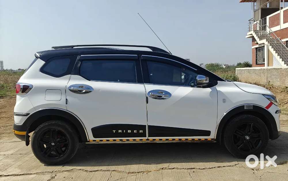 Triber Top Model With Automatic Transmission In Super Condition